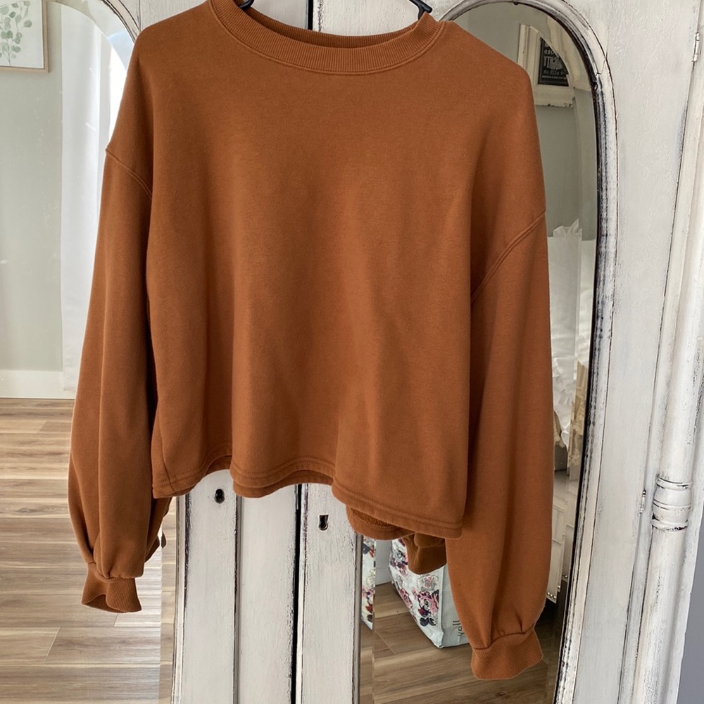 Crop Crewneck